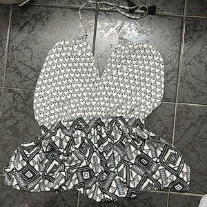 Victoria’s Secret Halter Top L NWOT